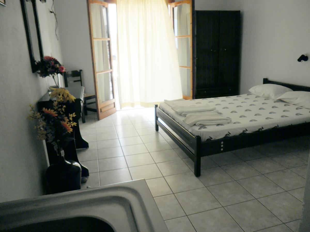 Mimoza Studios Skiathos Town Ngoại thất bức ảnh